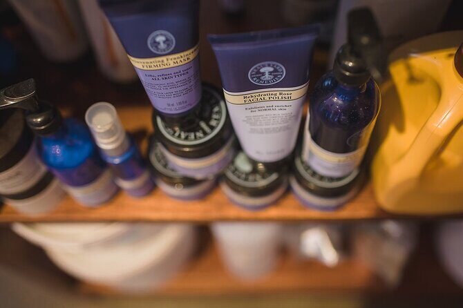 Akrotiri: Couples' Aromatherapy Massage - The Side-by-Side Couples Massage: Where the Romance Actually Comes From