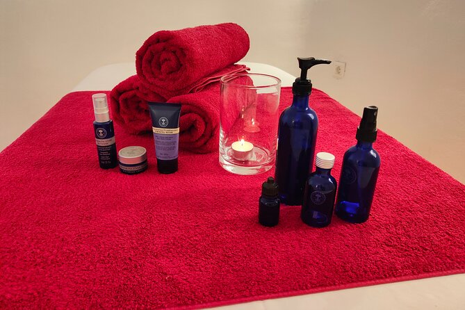 Akrotiri: Couples Massage & Pool Day Access - Why Couples May Find the Format Worthwhile