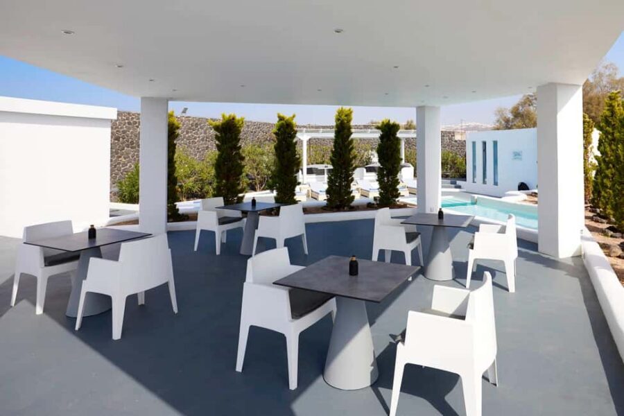 Akrotiri:Departure Day Spa Experience Couples Massage & Pool - The Couples Aromatherapy Massage: 60 or 90 Minutes