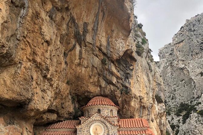 All day road trip from the North mountains to the South beaches - Armeni and the breakfast that sets the tone