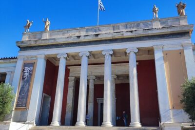 "All day tour of Athens-8h:Exploring its most popular landmarks" - Choosing between two museums