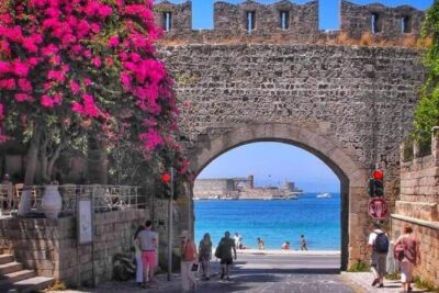 All in One Full Day Rhodes Island Tour for First Time Visitors - Reaching Lindos and its hilltop Acropolis