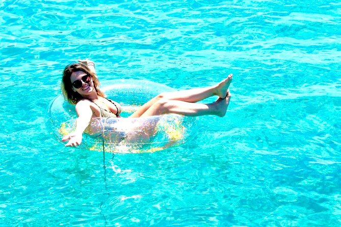 All inclusive cruise Sailing Cruise to Delos&Rhenia beaches - Rhenia’s quiet bay and beach time