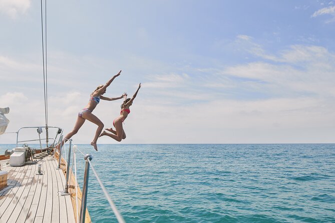 All inclusive Private Cruise: Delos &Rhenia island-free transport - Lunch on board is more than a snack