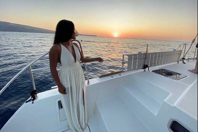 ALL-INCLUSIVE: Santorini Caldera Cruise with Greek Meal & Drinks - Stop 2: Mesa Pigadia Beach / White Beach swim stop (another 30 minutes)