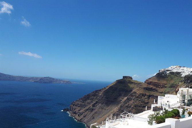 Amazing sightseeing in Santorini 2022 - The human side: Themis and Christos