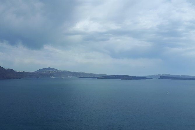 Amazing sightseeing in Santorini - Vehicle comfort, pickup, and timing