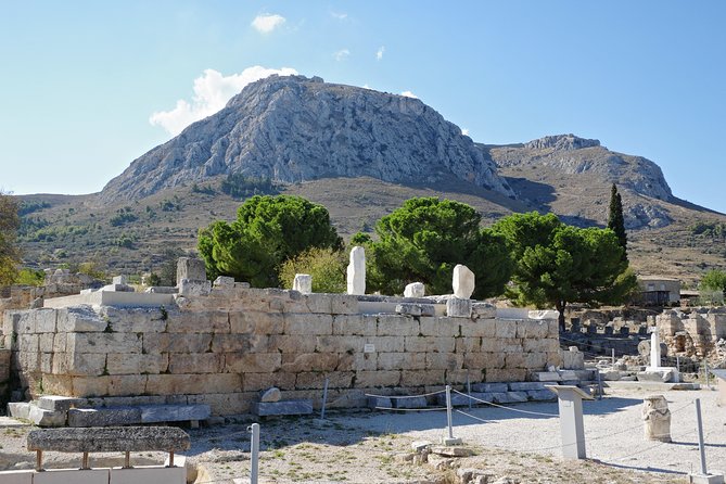Ancient Corinth and the Corinth Canal Half Day Private Tour - Loutraki: lunch with a Corinthian Gulf view