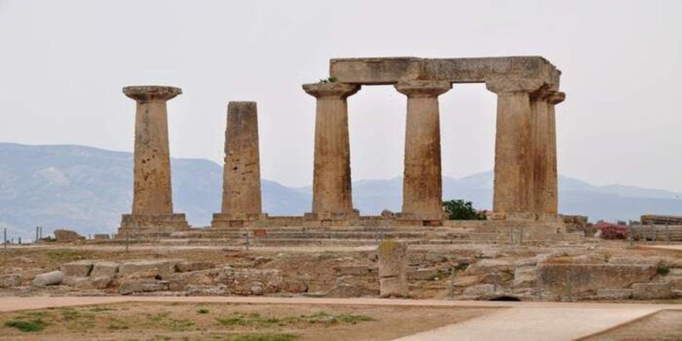 Ancient Corinth Private Day Tour from Athens & Audio Tour - Acrocorinth and the price of the view