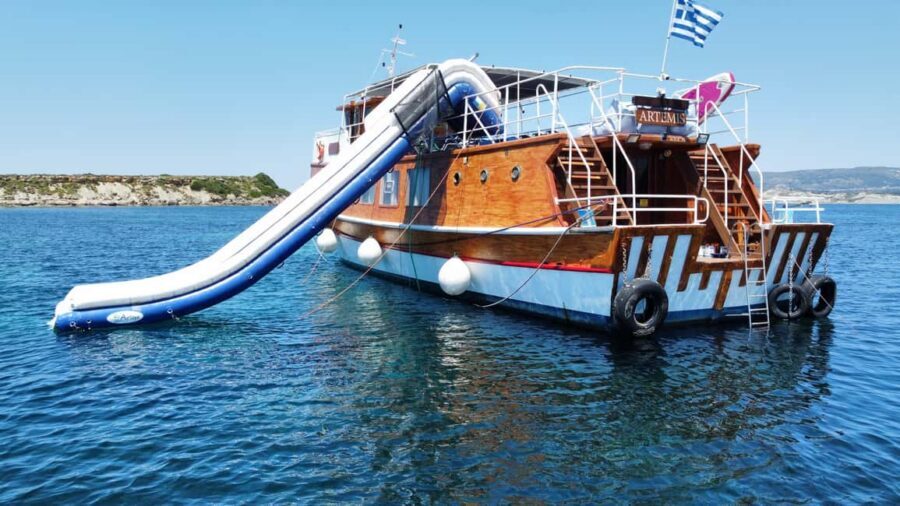 Argostoli: Full-Day Boat Cruise with Lunch - Vardiani Rabbit Island: Uninhabited Quiet and Lunch in the Right Place