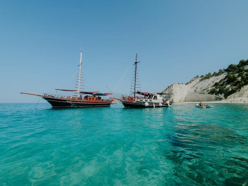 Argostoli: Full-Day Boat Trip with Lunch & Wine - Argostoli Bay on the way back: dolphins and sea turtles