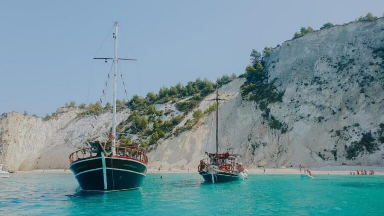 Argostoli: Full-Day Boat Trip with Lunch & Wine - White Rocks Beach: limestone cliffs and the first real swim