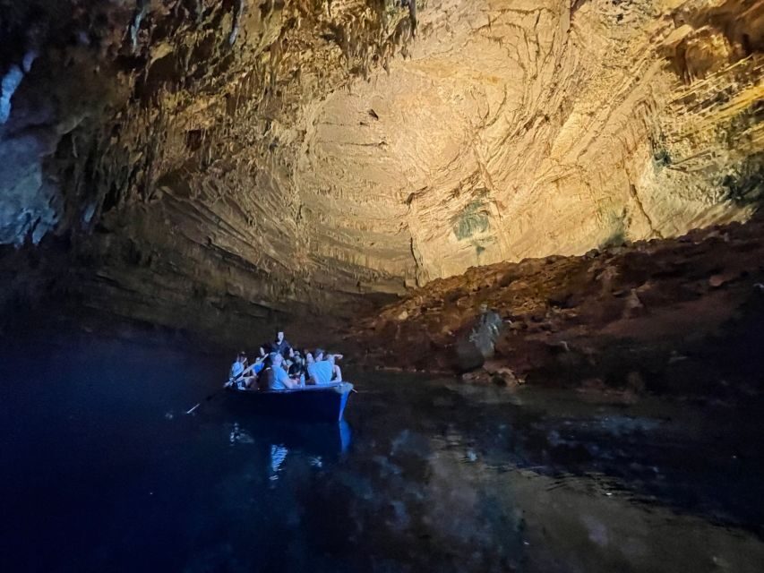 Argostoli: Melissani Lake, Drogarati Cave, and Myrtos Beach - Best for: short-on-time island lovers, cruise passengers, and first-timers