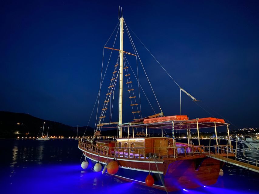 Argostoli: Sunset Cruise with Swim Stops, Dinner, and Wine - Weather, route changes, and how to plan your evening in Argostoli