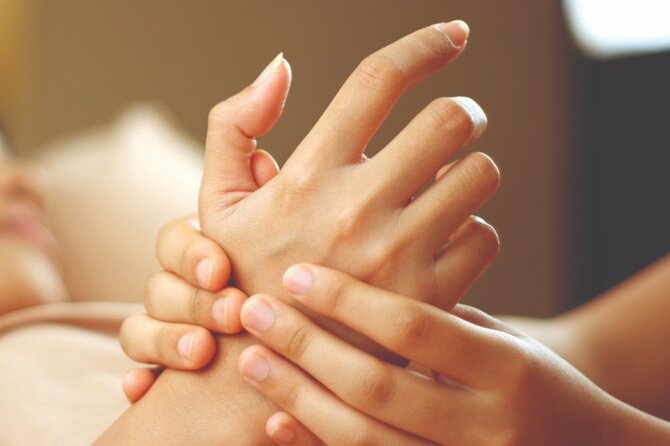 Aroma Massage - Enjoy a complete Spa experience from the comfort of your room - Is $84 good value for Athens?