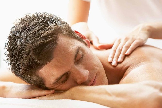 Aroma Massage - Enjoy a complete Spa experience from the comfort of your room - Final verdict: book it for convenience and recovery