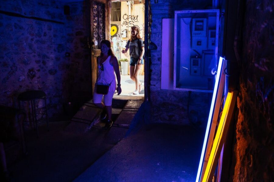 Athens: 2.5-Hour Private City Tour Off the Beaten Track - Should you book this private Akadimia tour?