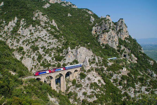 Athens: 3 days 2 nights Meteora with small size tours & hotel - Day 3: a free morning in Meteora country and a chance at caves