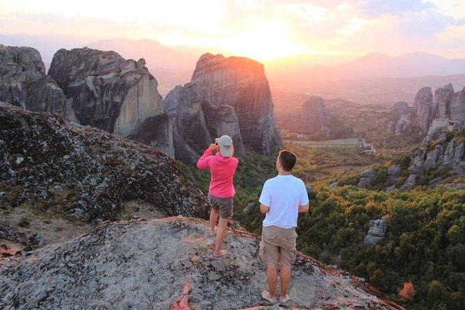 Athens: 3 days 2 nights Meteora with small size tours & hotel - Hotel base in the Kastraki area and what to expect