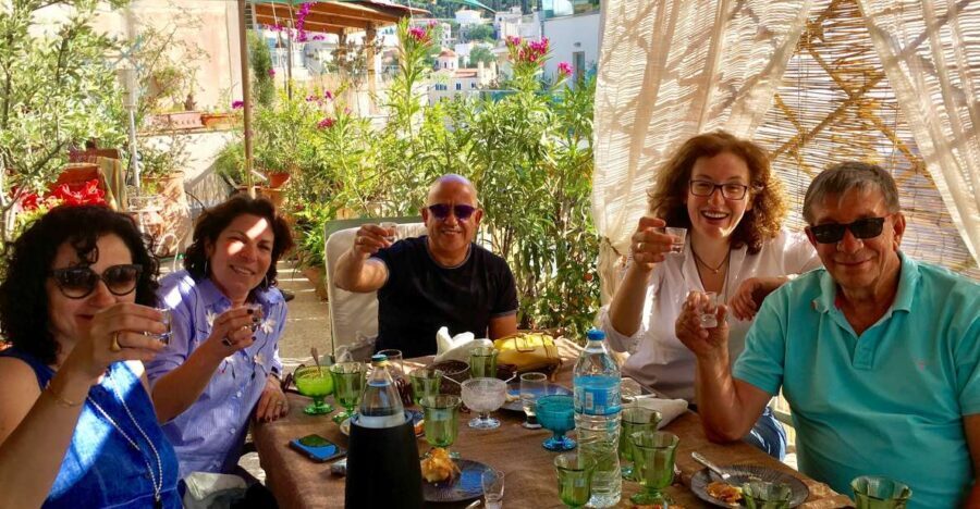 Athens: 7-Course Dinner and Wine Pairing with Acropolis View - The 7 courses and wine pairing: what the evening feels like