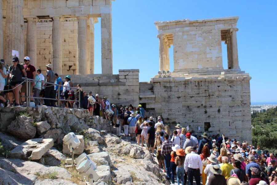 Athens: Acropolis & Acropolis Museum Ticket with Audio Guide - Walking the Upper Site: Propylaea, Temple of Nike, Erechtheion, Parthenon
