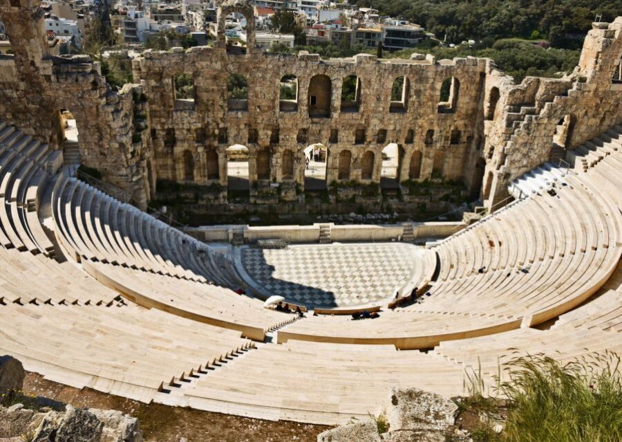 Athens: Acropolis and Ancient Athens Tour - The guide is the difference: Sara and Amancio as proof of concept