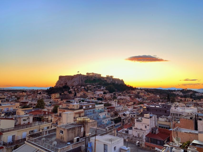 Athens: Acropolis and City Highlights Half-Day Tour - Hellenic Parliament and Syntagma: the Tomb of the Unknown Soldier moment