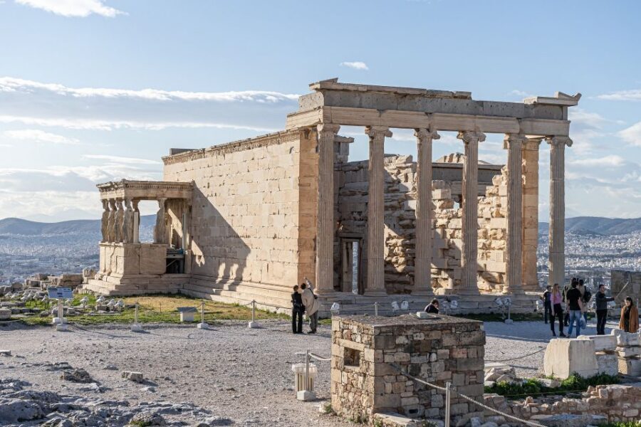 Athens: Acropolis & Parthenon Tour+ E-Bike Tour Option - Plaka, Hadrian’s Arch, and a practical city finale