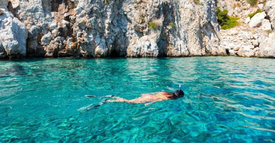 Athens: Aegina, Agistri & Metopi Swimming Cruise with lunch - Lunch on board and unlimited drinks: what you actually get