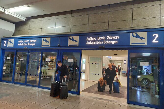 Athens Airport to Athens Hotels Private Transfer with Meet&Greet - Wi‑Fi, Chargers, and Bottled Water: Small Comforts, Big Practical Value