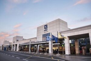 Athens Airport to/from Piraeus Port - Getting dropped at Piraeus Port: less confusion, more calm