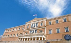 Athens and Piraeus Private Tour For Groups - Entering the Acropolis and Parthenon: how the timing works