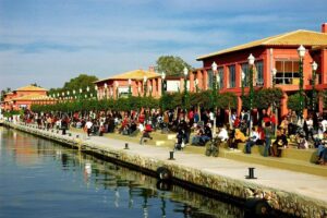 Athens: Athens at sea - Meet-up and start time: what to expect before you pedal