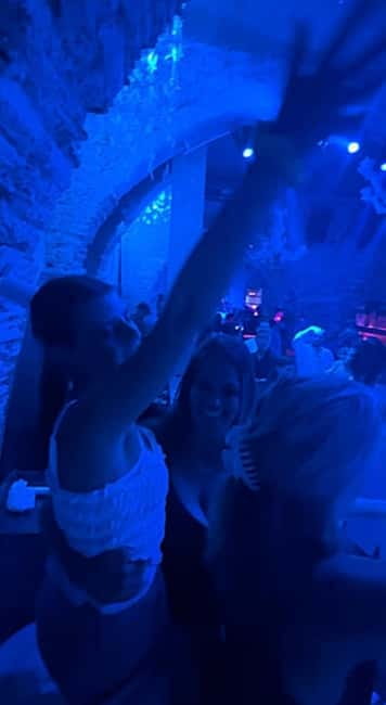 Athens Bar Crawl: Psirri HEAT - Is $39.52 a good value?