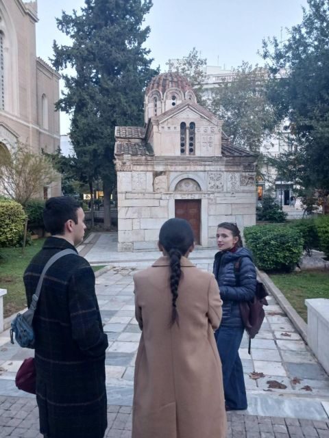 Athens by Night: Small-Group Walking Tour | Dinner Included - Anafiotika’s Cycladic Feeling: The Narrow Alleys That Feel Like a Side Trip