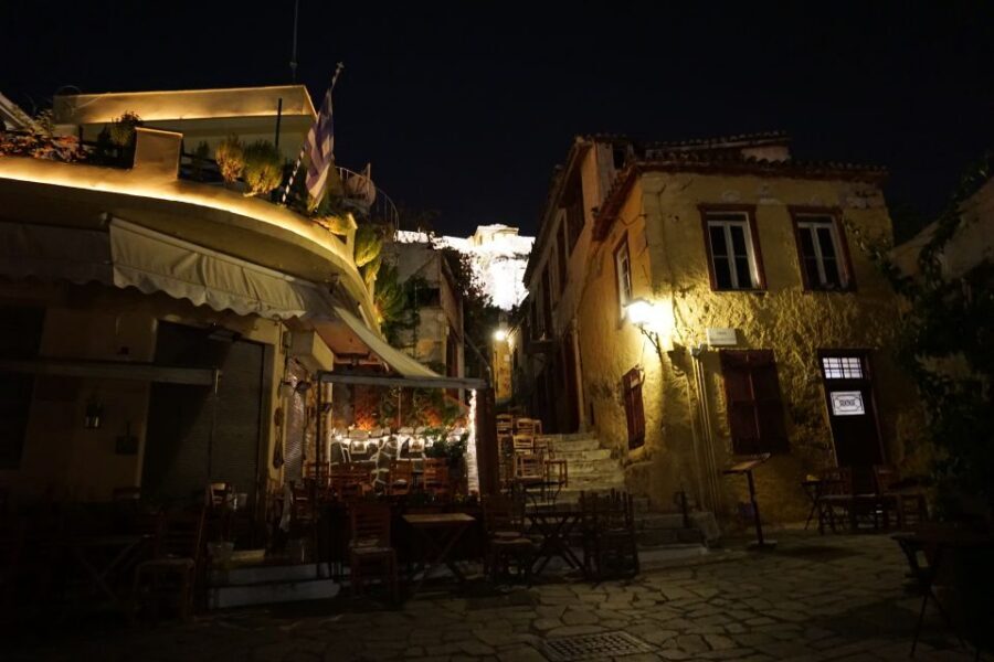 Athens by Night: Small-Group Walking Tour | Dinner Included - Dinner in a Traditional Taverna: More Than a Token Meal