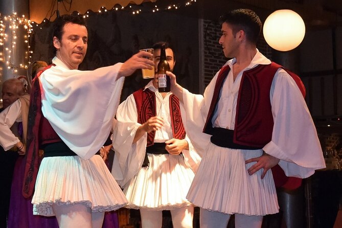 Athens by night. Small walking and musical show. - The short walk and Hellenic Parliament stop