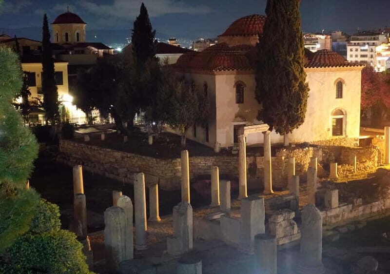 Athens by Night: Social Walking Tour to Meet, Connect, & Explore - Guides Matter: Mohamed and Chloe’s Impact on the Experience