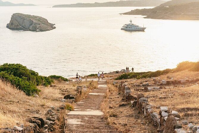 Athens: Cape Sounion and Poseidon Temple Sunset with Audio Guide - Food, Facilities, and the Timing Reality at Sounion