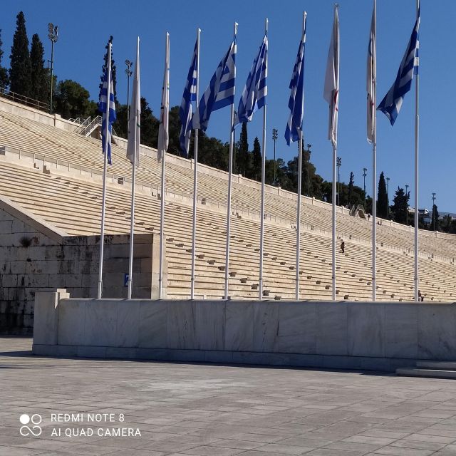 Athens city center walking tour - The National Garden gives the route a pause