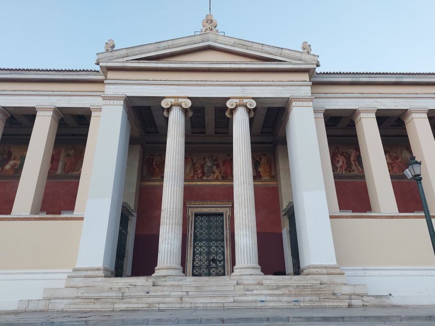 Athens: City Highlights Nighttime Walking Tour in Spanish - Syntagma Square and the Greek Parliament: Evzones in the Spotlight