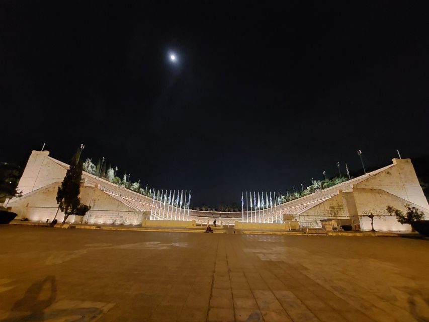Athens: City Highlights Nighttime Walking Tour in Spanish - Panathenaic Stadium: The Modern Olympic Stage