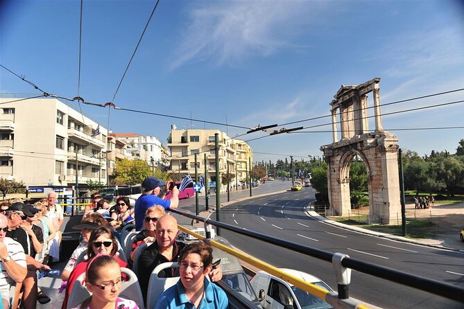 Athens Combo Ticket: Full-Day Cruise and Hop on Hop off Bus - Museums, squares, and the old city core