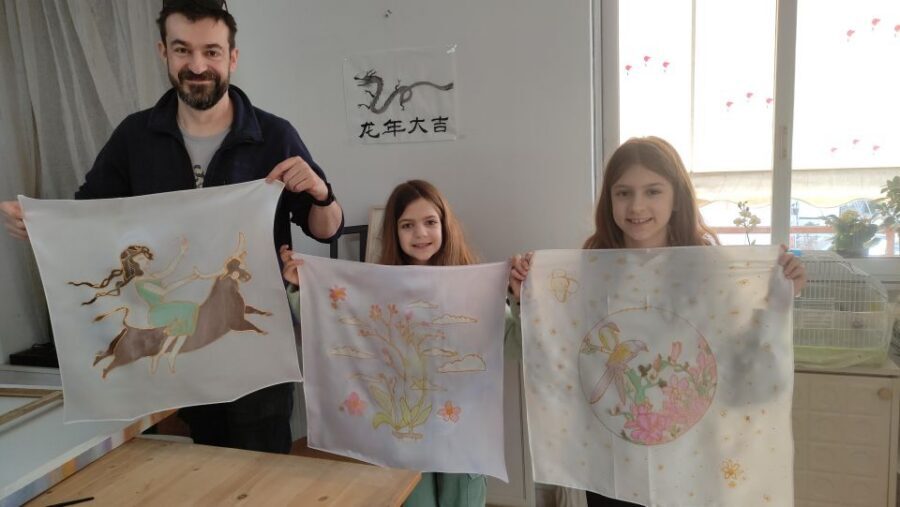 Athens: Create your own Greek Silk Scarf Souvenirs - The 2-hour flow: what you actually do step by step