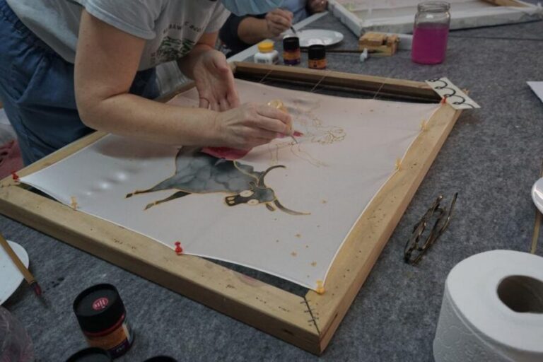 Athens: Create your own Greek Silk Scarf Souvenirs - Getting to Ioanna Art Studio on Vouliagmenis (and finding the door)