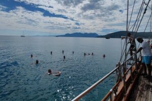 Athens cruise: Agistri, Moni/Metopi, Aegina with lunch & drinks - Morning at Zea Marina: Breakfast, Safety Brief, Then Off
