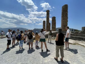 Athens: Delphi Oracle & Museum Tour with a Licensed Guide - Delphi Museum: your shortcut to understanding the ruins