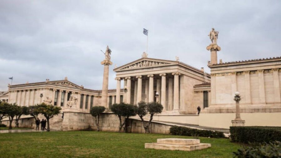 Athens: Exarcheia Walking Tour - Meeting at Klavthmonos: the best kind of warm-up