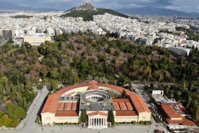 Athens Finest ! - Olympian Zeus and the scale of ancient Athens
