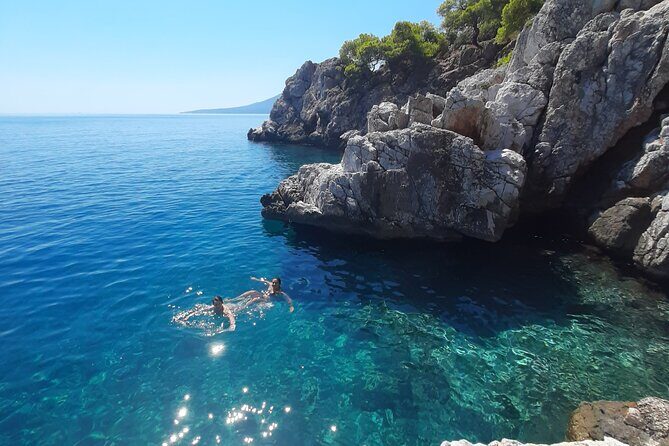 Athens: Full-Day Island Hopping Cruise with Lunch and Swimming - What to Pack (Since Towels and Snorkel Gear Aren’t Included)